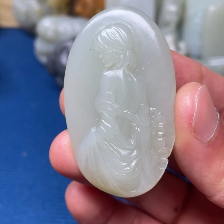 颈饰未镶嵌和田玉