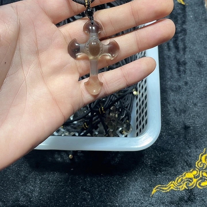 黑曜岩合金颈饰冰晶十字架