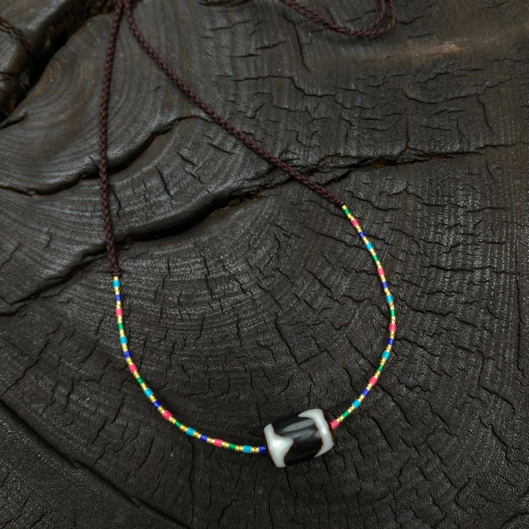 尺寸约16mmx11mm-仙叔珠宝精品黑白牙牙玛瑙珠锁骨链