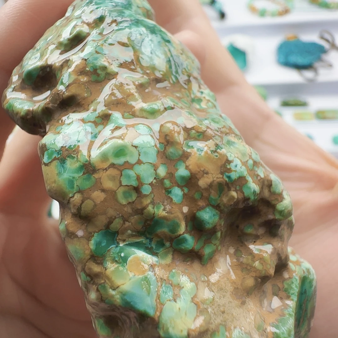 绿松石未镶嵌颈饰唐三彩成品随行