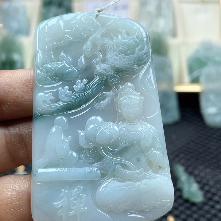 颈饰未镶嵌翡翠天然翡翠A货，玉龙观音