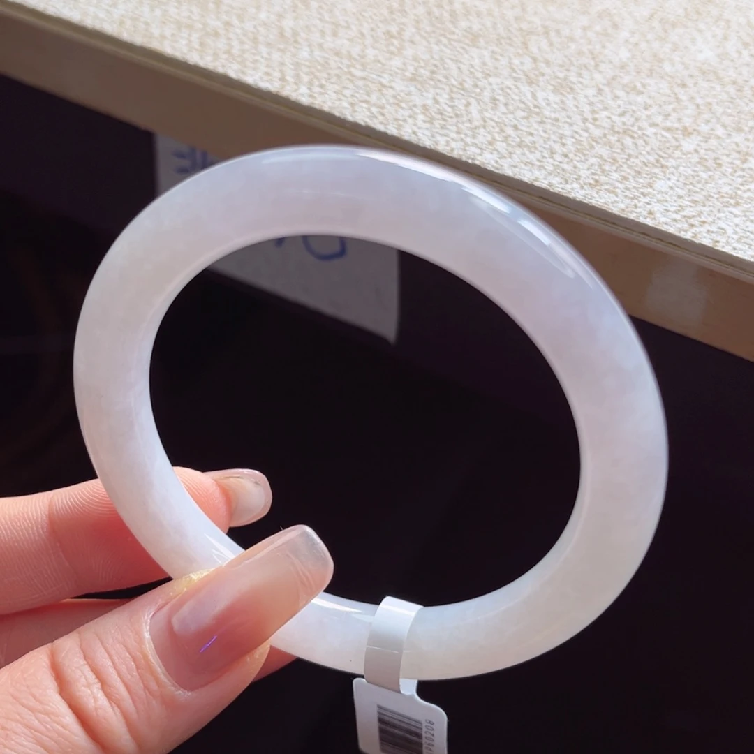 翡翠手镯未镶嵌手镯