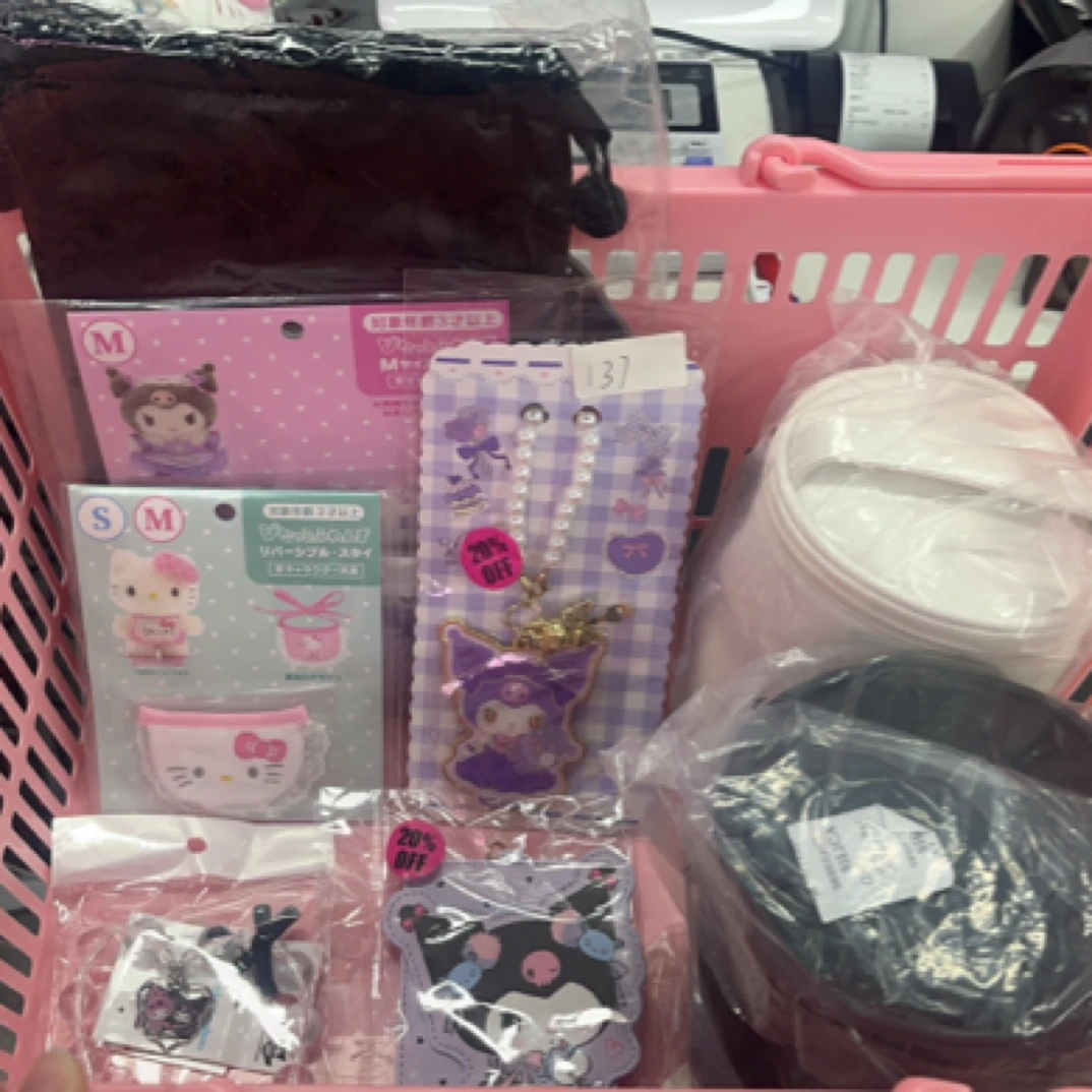 正版三丽鸥公仔挂件