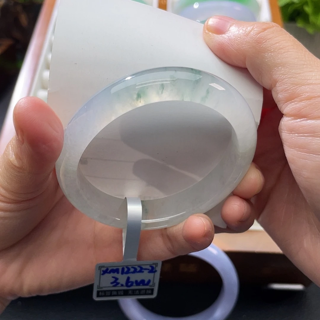 翡翠未镶嵌手镯54.8贵妃白冰飘花