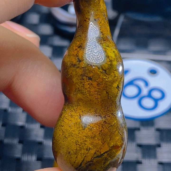 玛瑙/玉髓颈饰未镶嵌半**丁