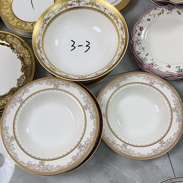 妍***子瓷1个汤碗2个草帽盘微瑕款