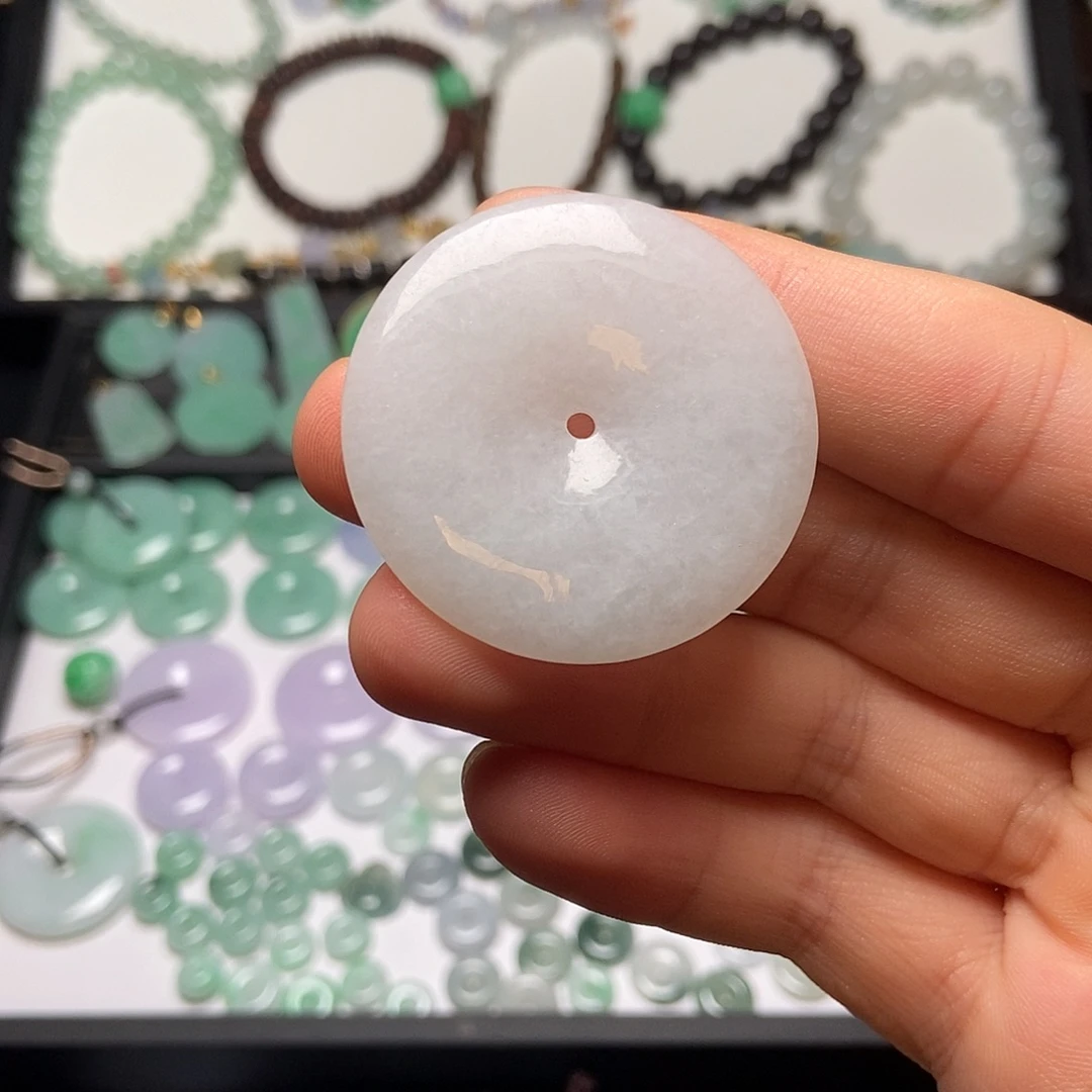 翡翠未镶嵌颈饰平安扣 白冰