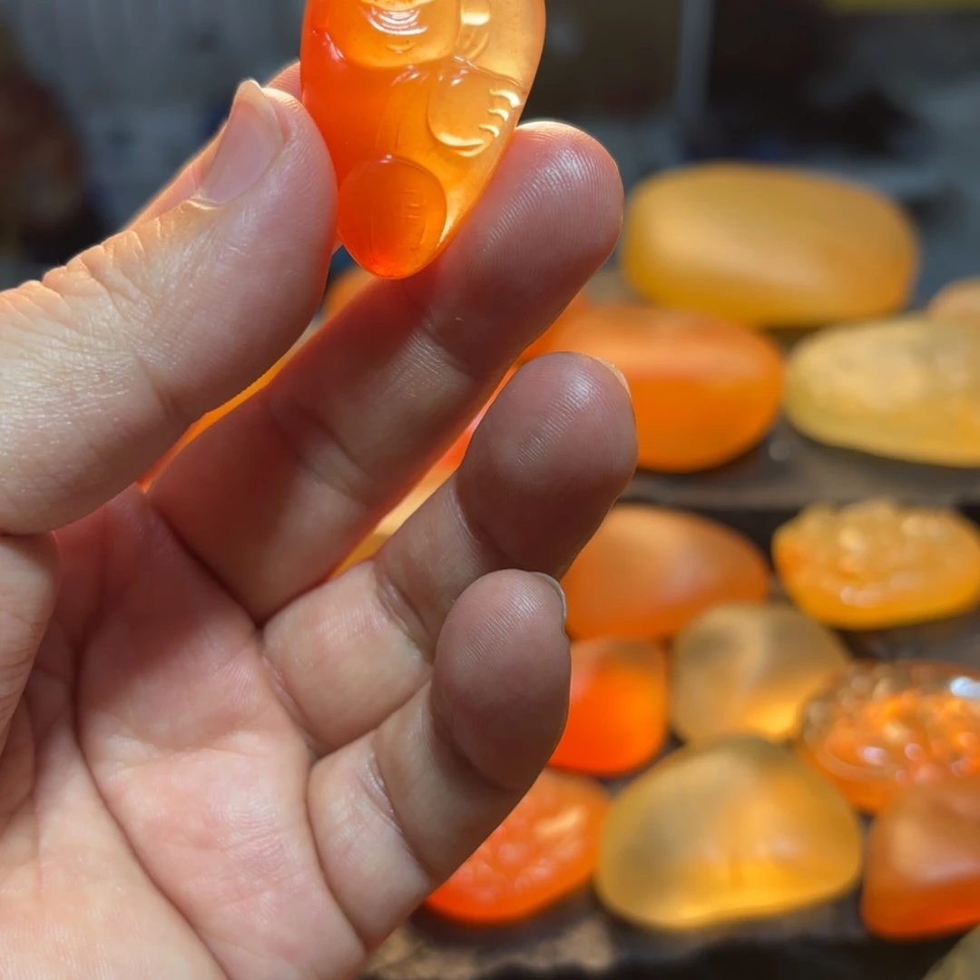 紫***来石英岩玉未镶嵌挂件