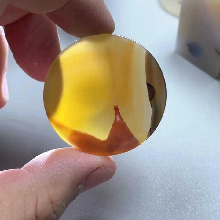 玛瑙/玉髓颈饰未镶嵌墨*