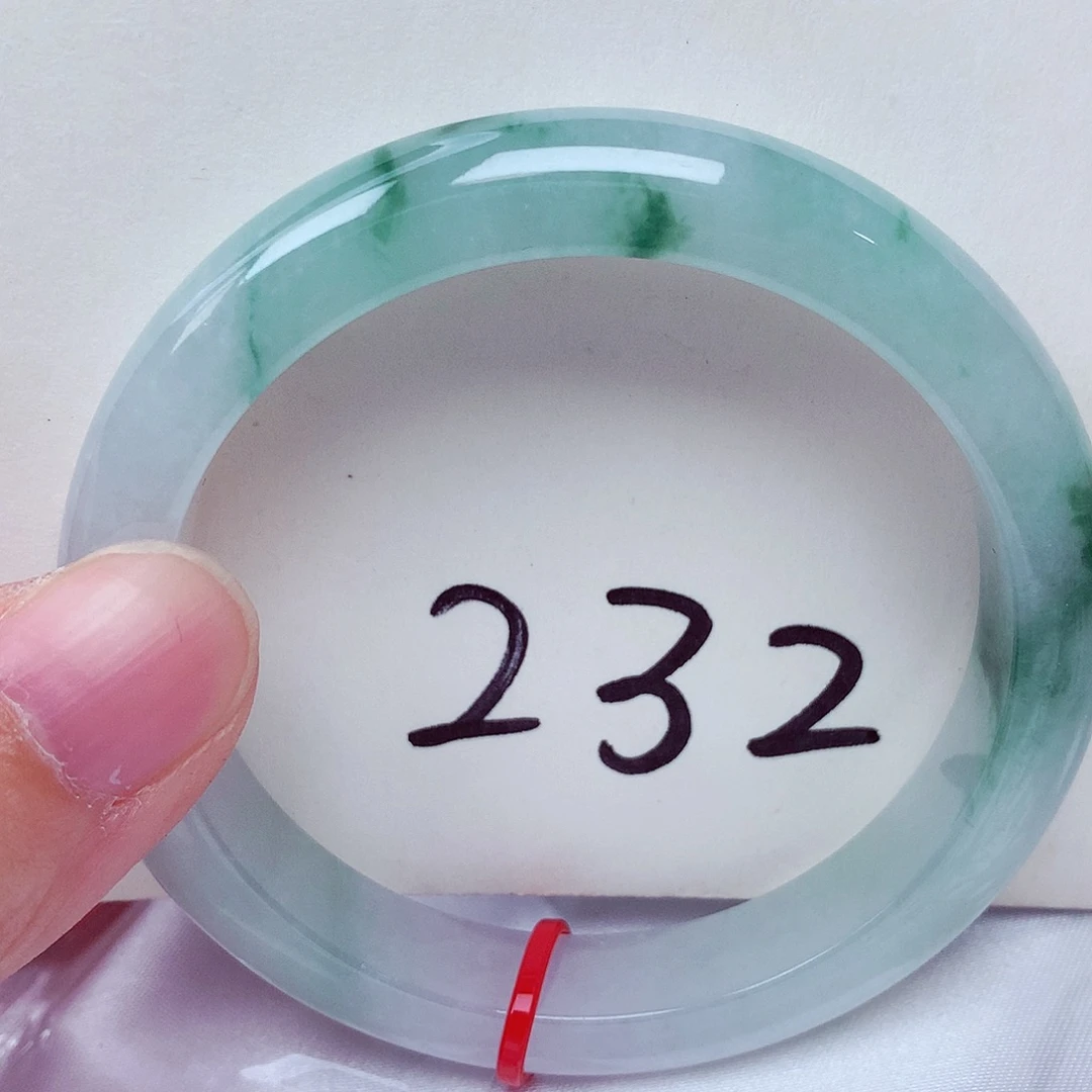 翡翠未镶嵌手镯翡翠