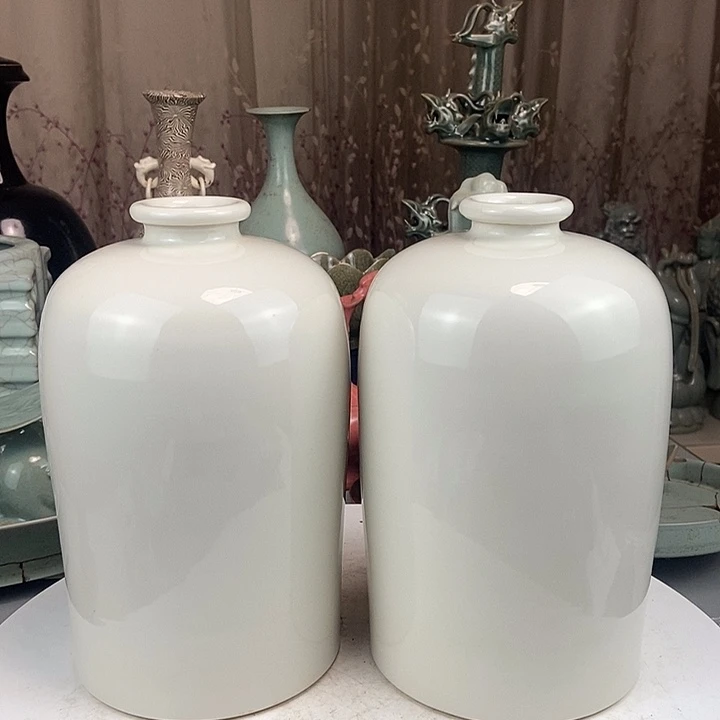 邢窑白瓷梅瓶一对