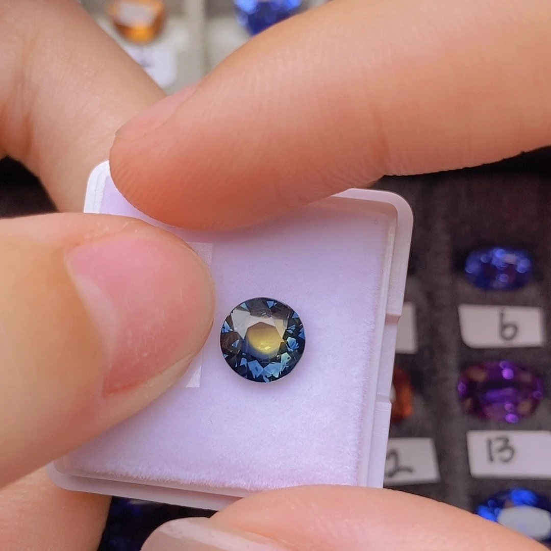 裸石蓝宝石蓝黄双色正圆精致玻璃体1.33ct/3521号