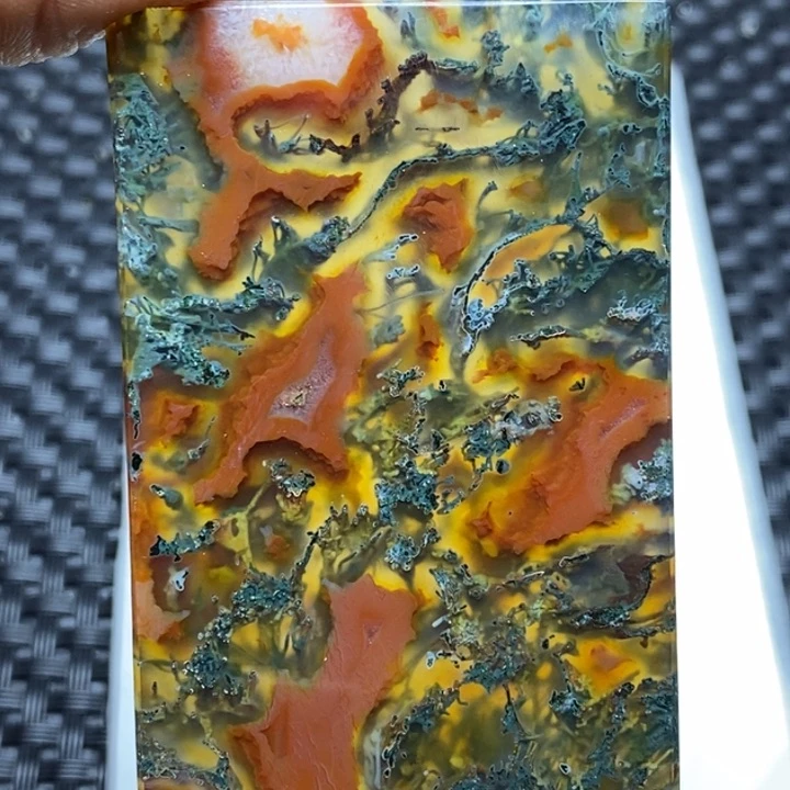 玛瑙/玉髓颈饰未镶嵌绿***湾