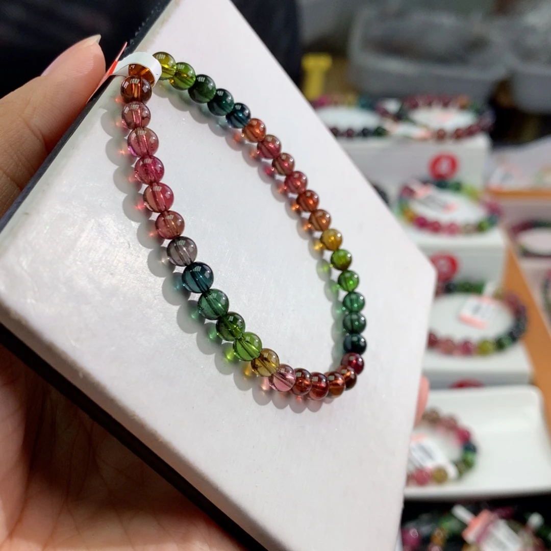未镶嵌手链碧玺    5mm。