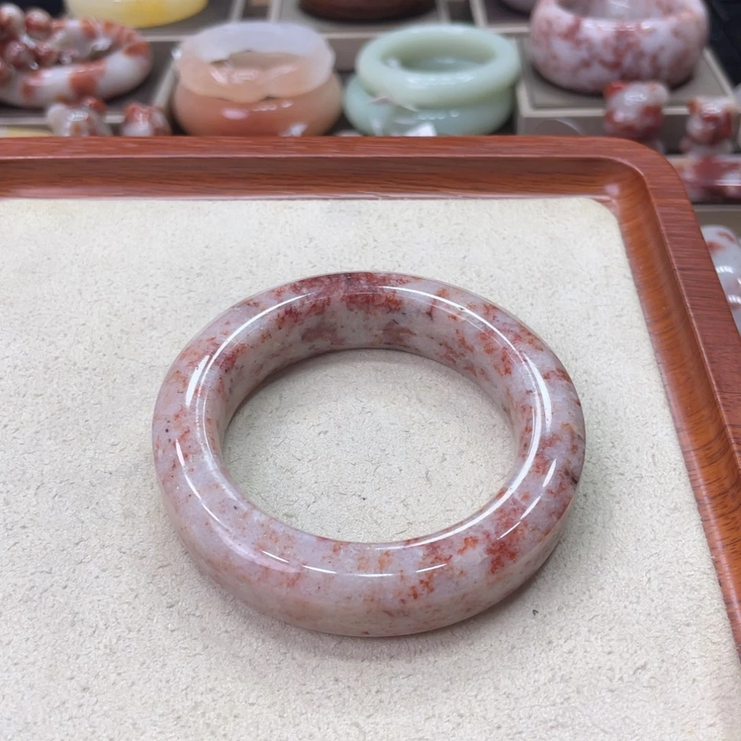 石英岩玉手镯未镶嵌