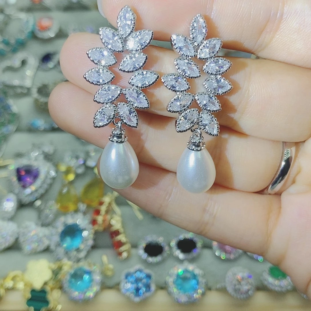 【闪购商品】银S925镶嵌耳饰托帕石