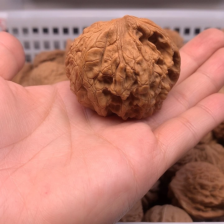 谢***行吊坠文玩核桃文玩核桃