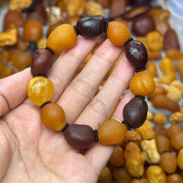 琥珀未镶嵌裸石天然蜜蜡