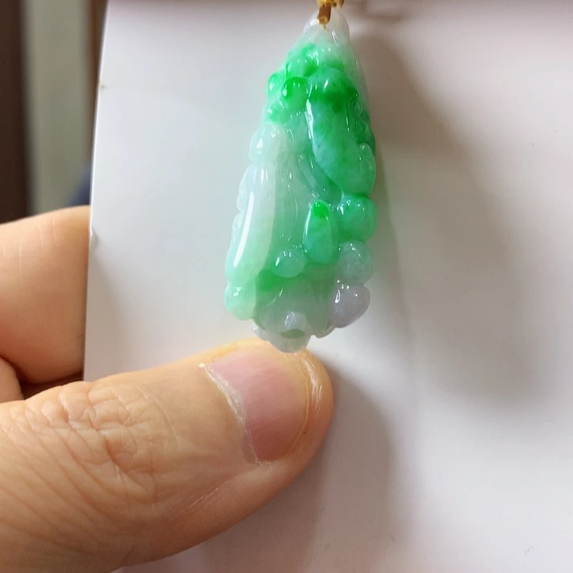 【闪购商品】吊坠(不含链)18K金镶嵌翡翠