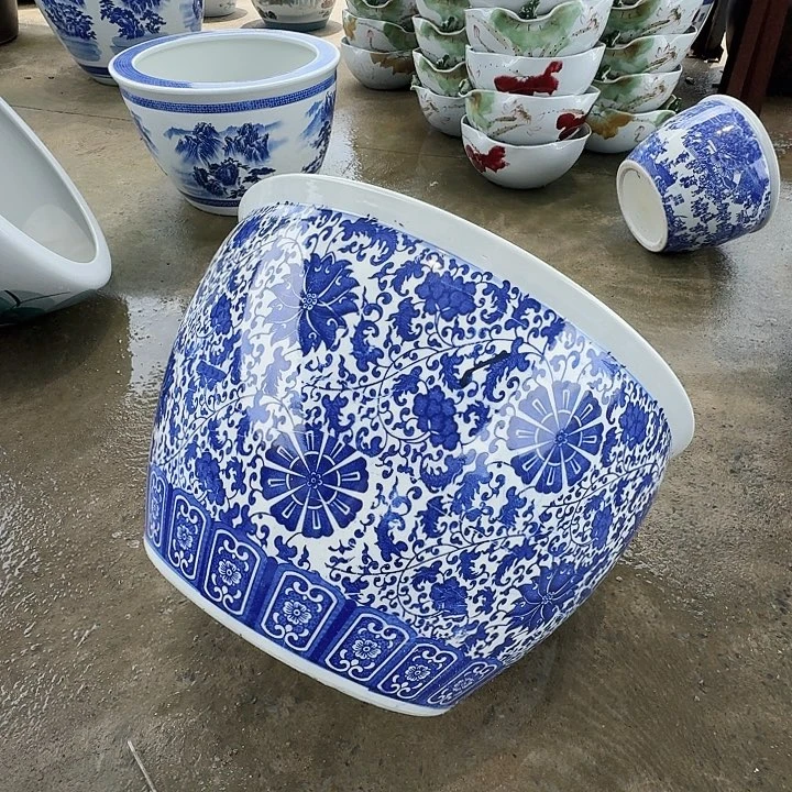 瓷片直径52厘米高32……