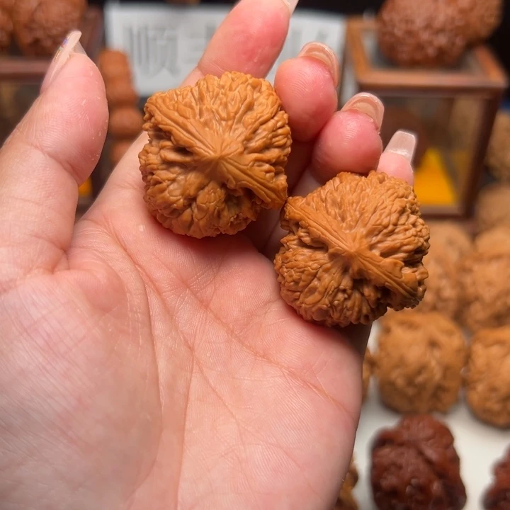 吊坠桃核ە****坤好好好好好好