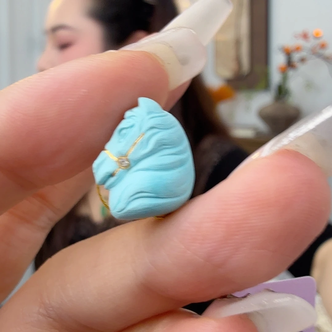 绿松石未镶嵌珠宝奇石