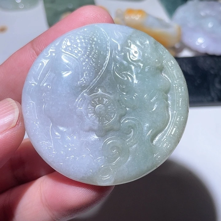 翡翠未镶嵌颈饰念之间