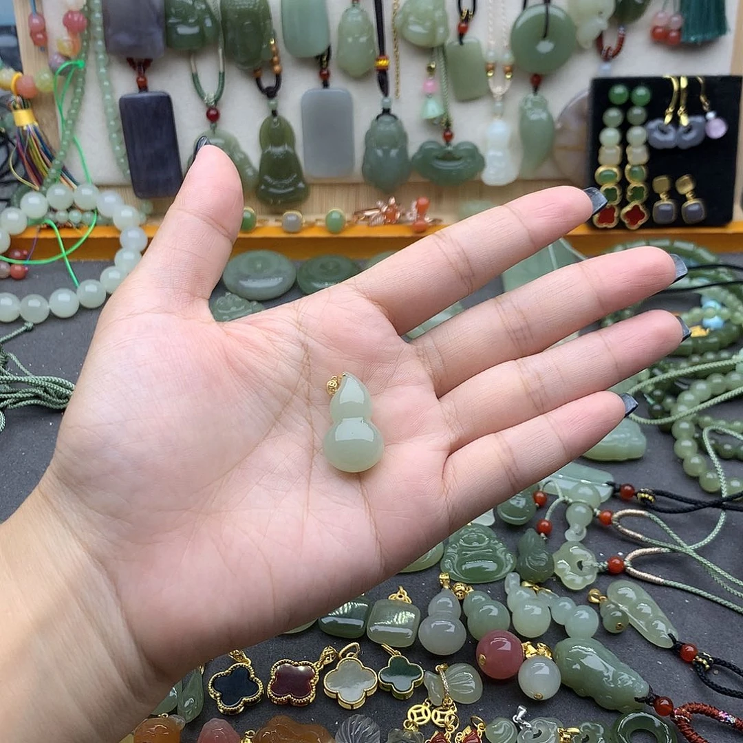和田玉18K金镶嵌吊坠(不含链)