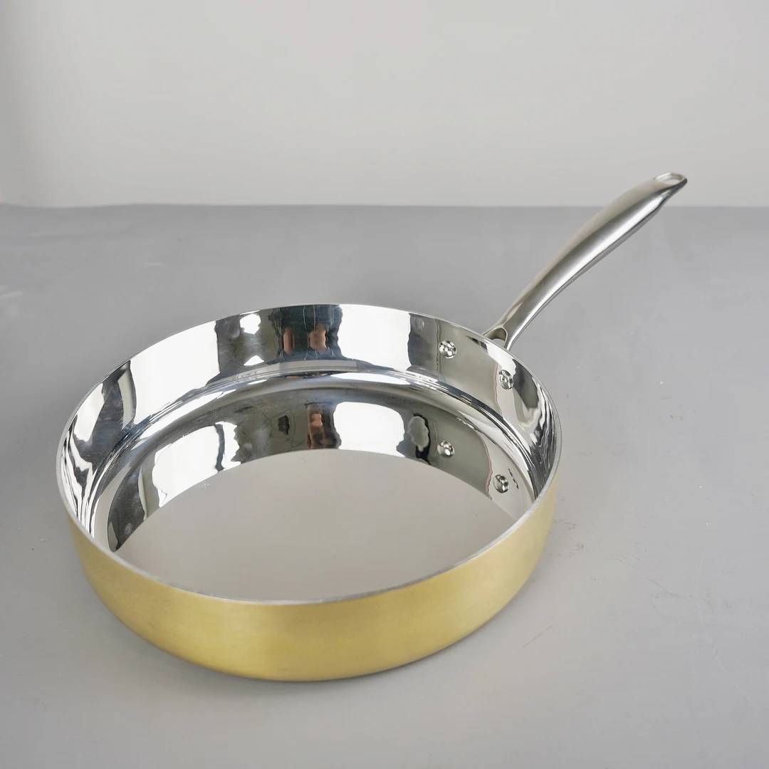 出口外贸黄铜深煎煮锅26cm高奢18-10不锈钢一体成型【配盖子】