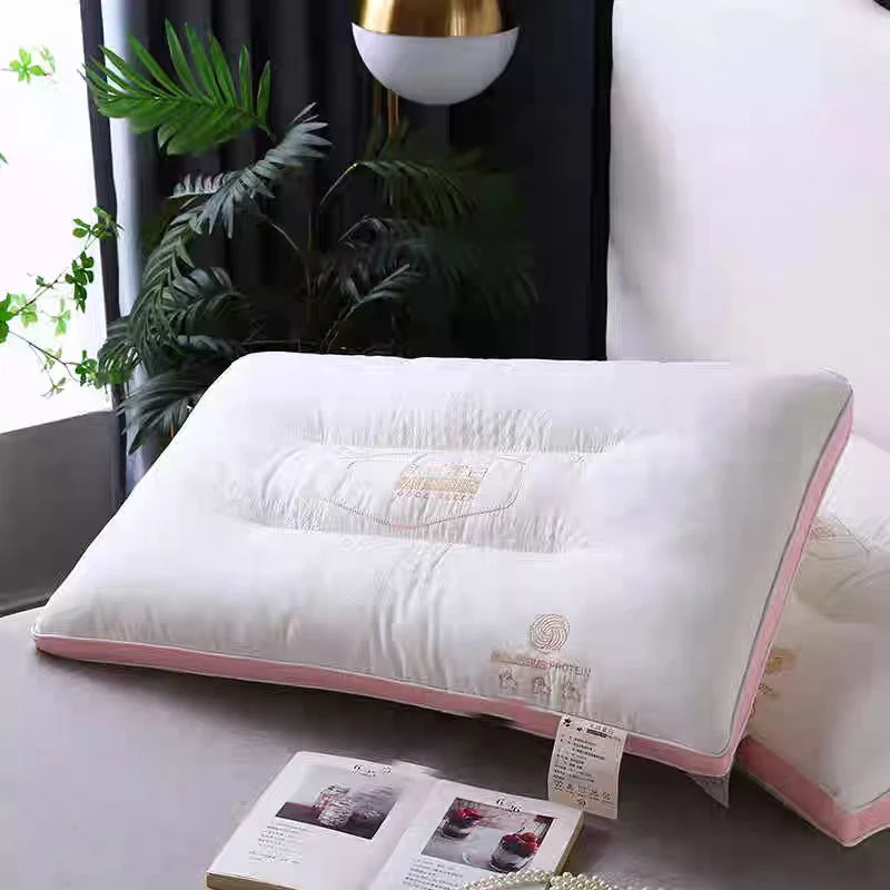 柔软亲肤刺绣羊绒蛋白大豆枕头cc