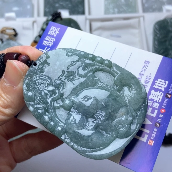 翡翠未镶嵌挂件翡翠