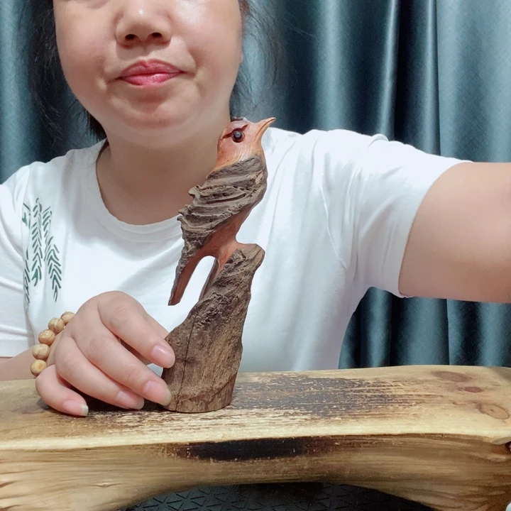 木奋***?百年树的设计风格