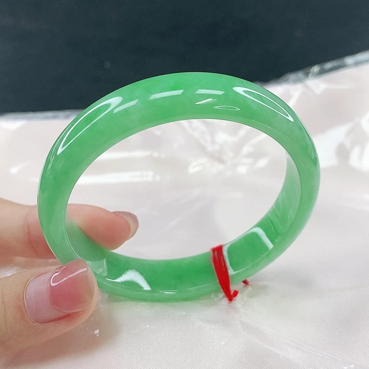 翡翠未镶嵌手镯圈51.6，05025