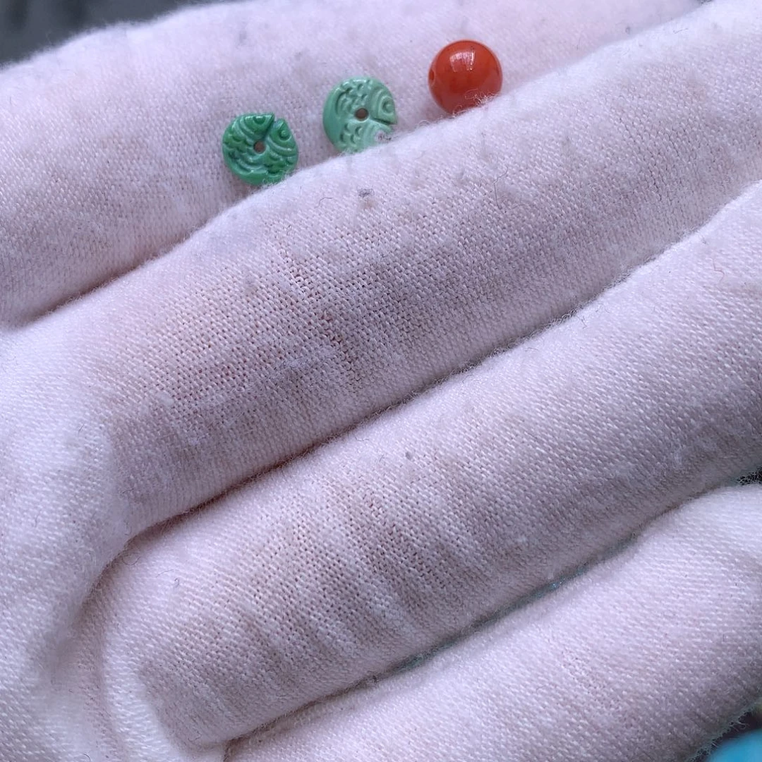 南红玛瑙未镶嵌珠宝奇石