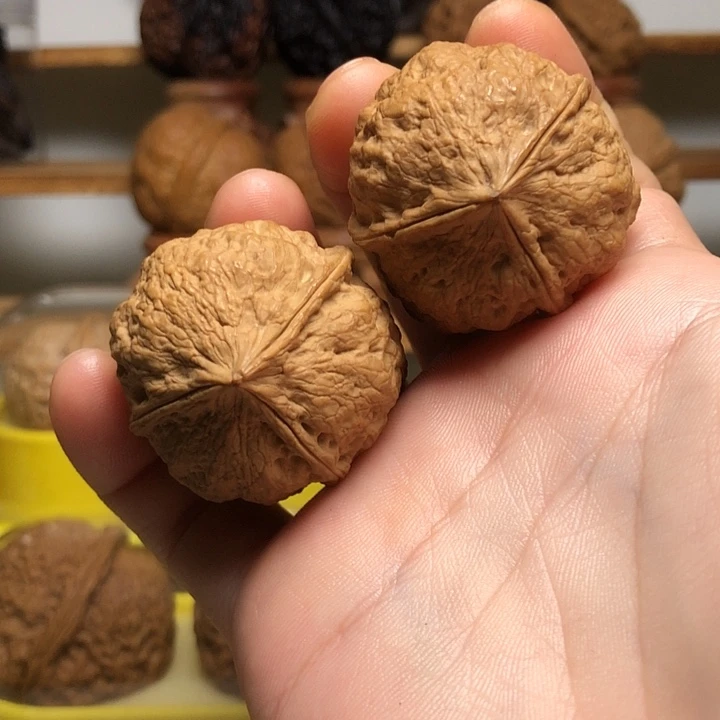 文玩核桃吊坠云南铁核桃