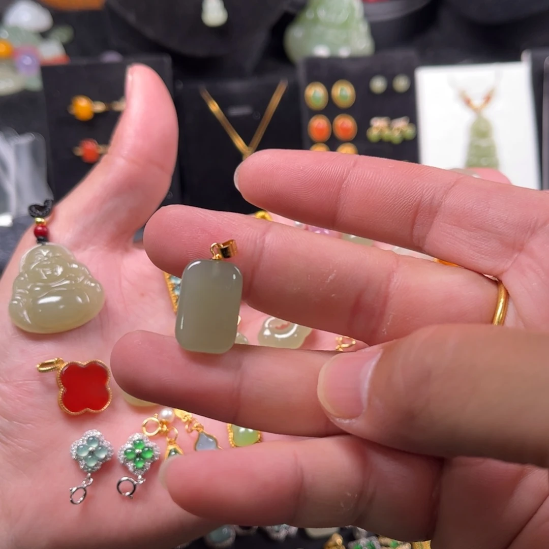 颈饰银S925镶嵌和田玉