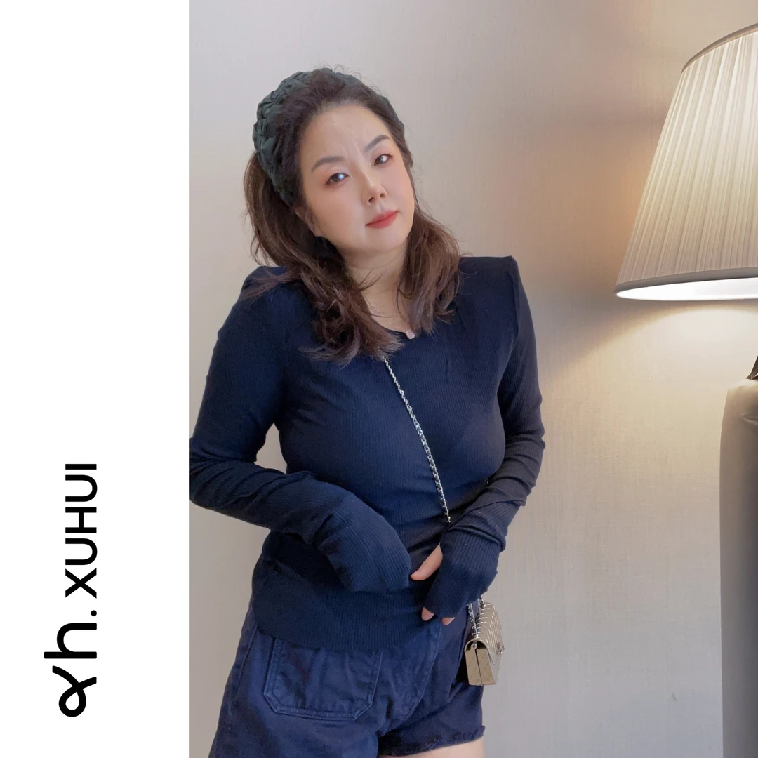 垫肩坑条修身长袖T