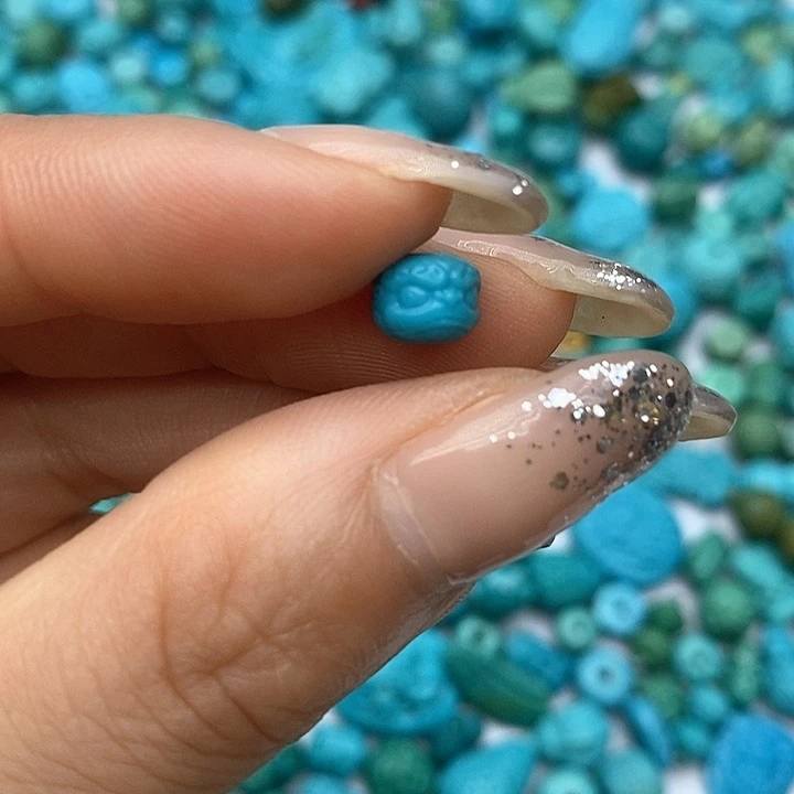 未镶嵌绿松石珠宝奇石