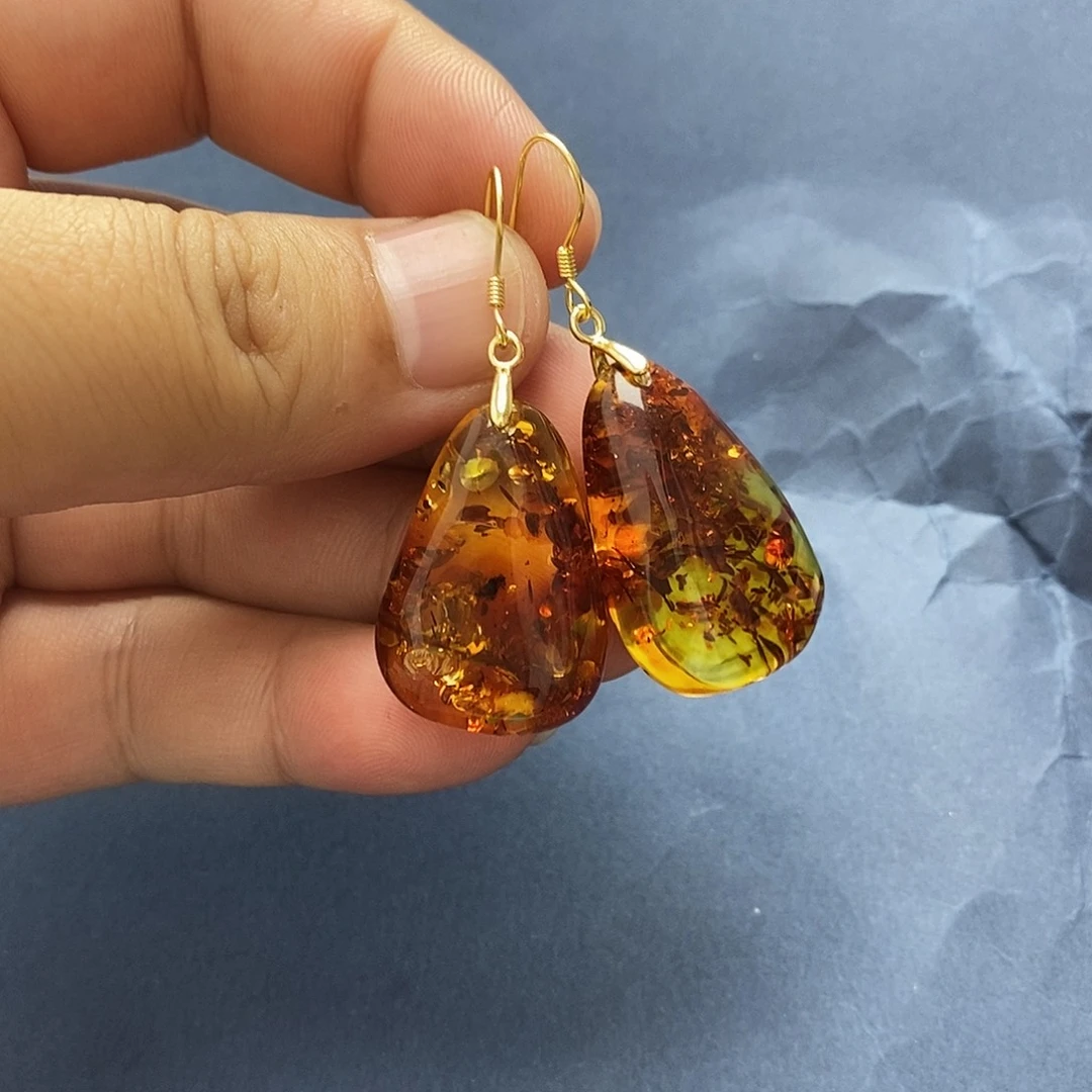 琥珀未镶嵌裸石耳坠