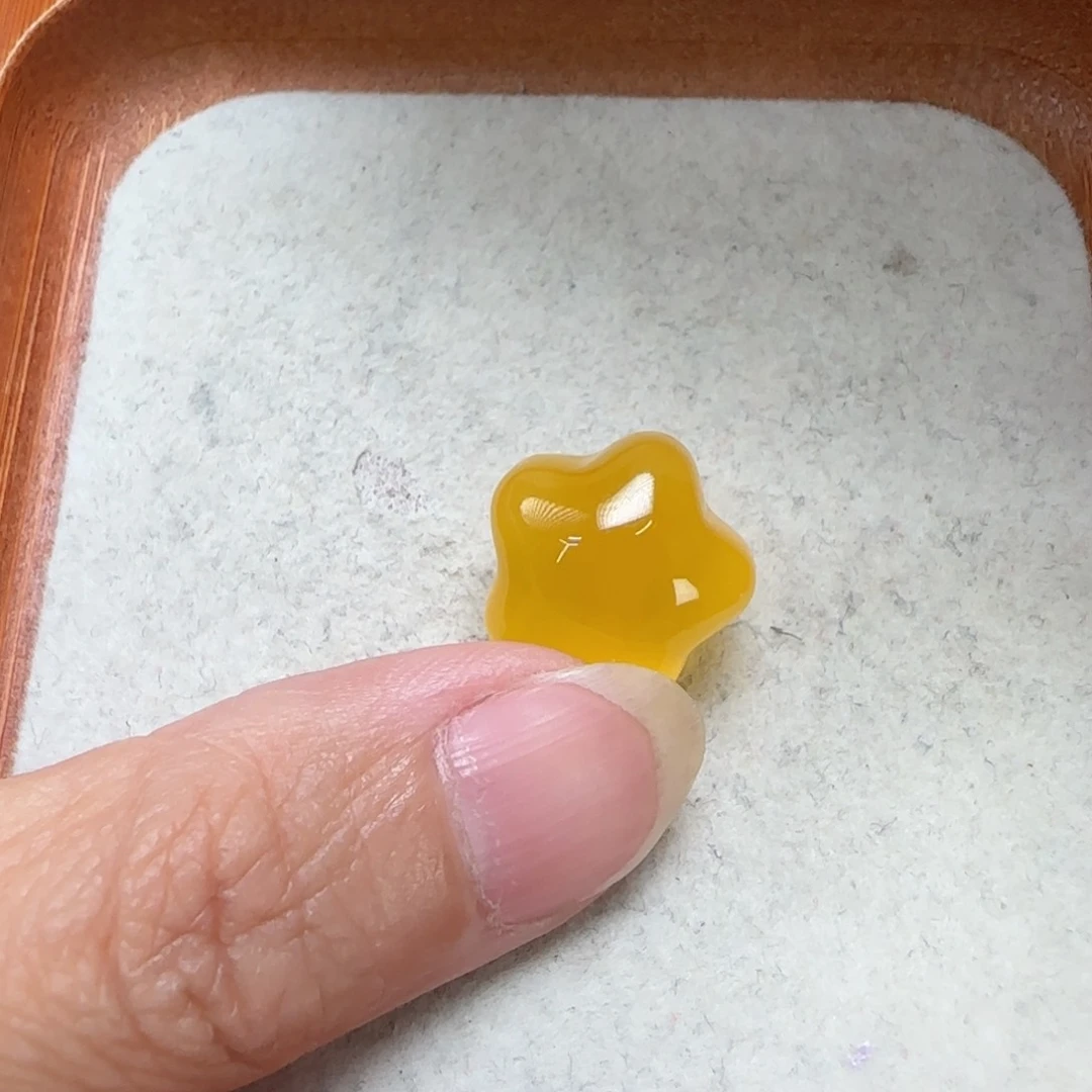 琥珀未镶嵌珠宝奇石定制