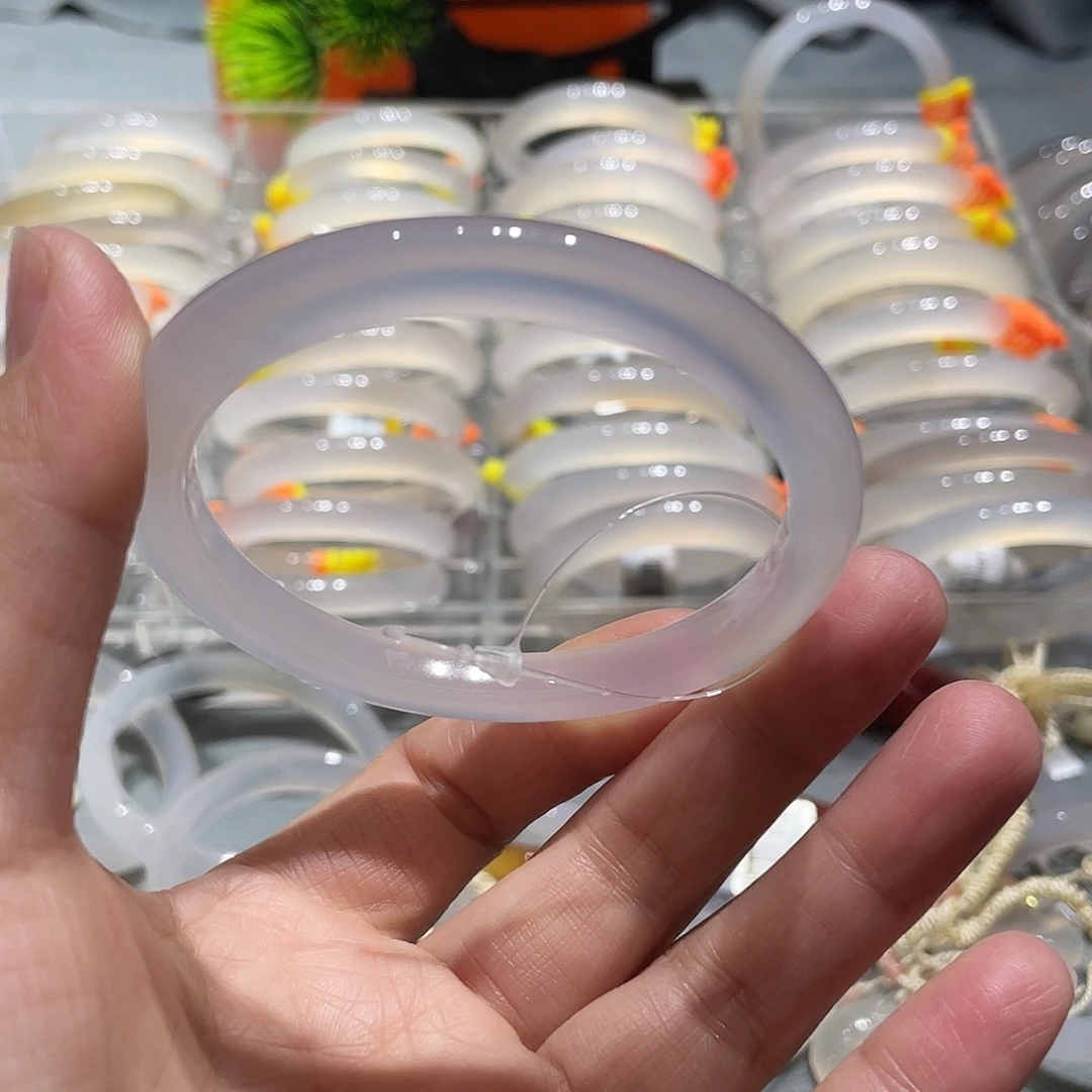 玛瑙/玉髓未镶嵌手镯56