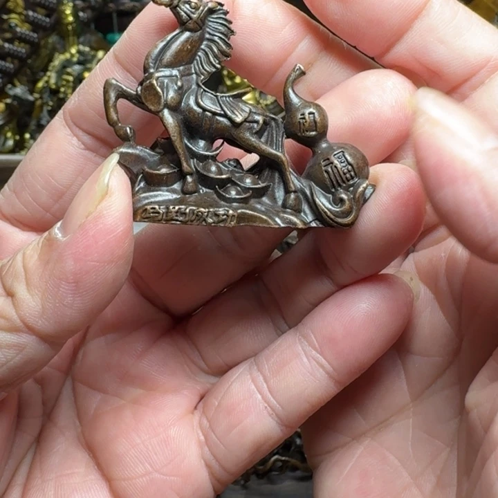 铜器摆件收收藏藏