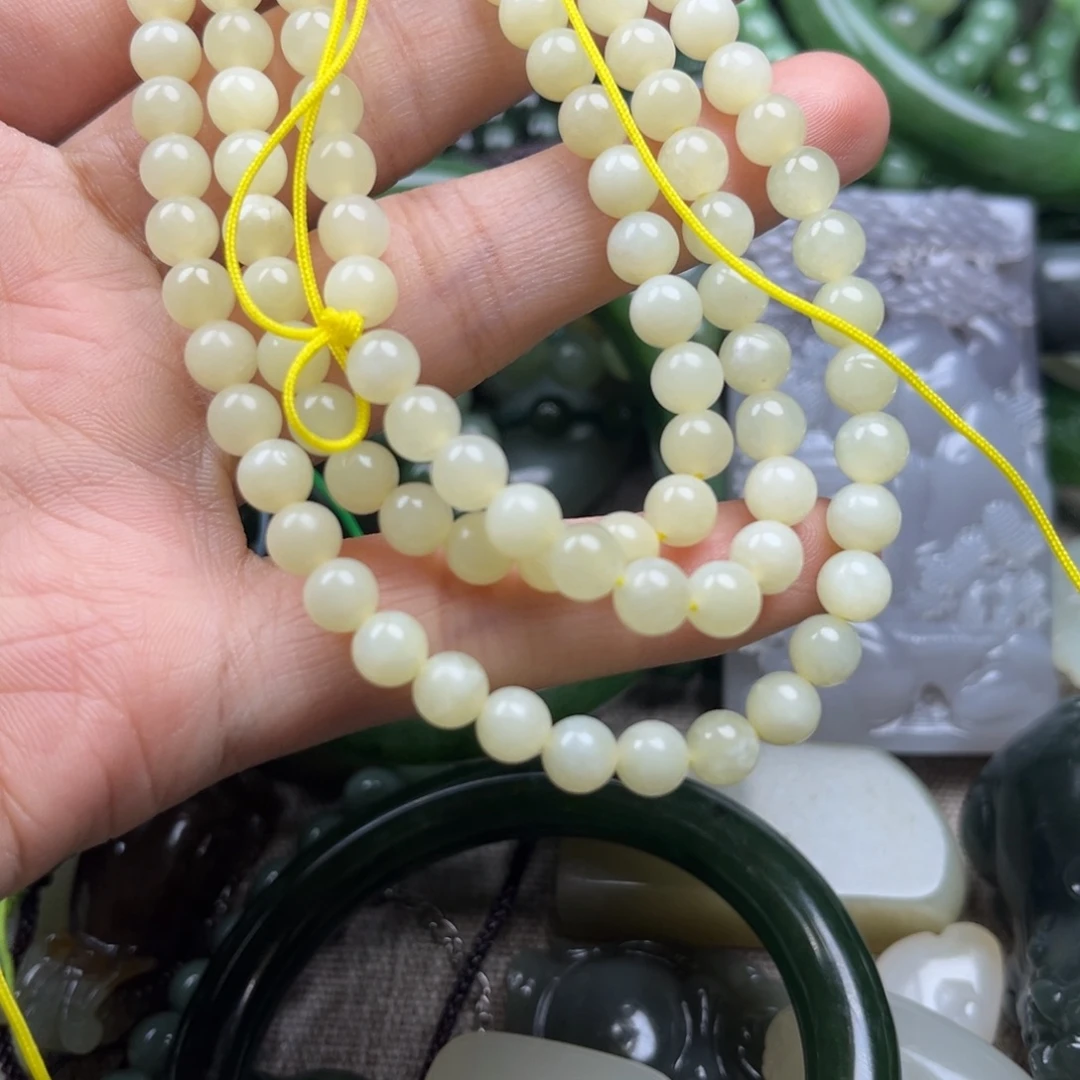 和田玉（黄玉）未镶嵌颈饰