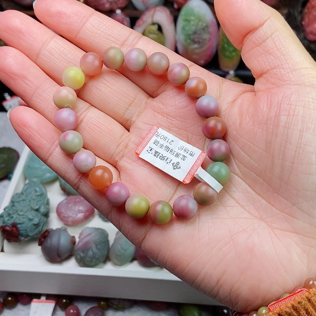 未镶嵌石英质玉（盐源）珠宝半成品