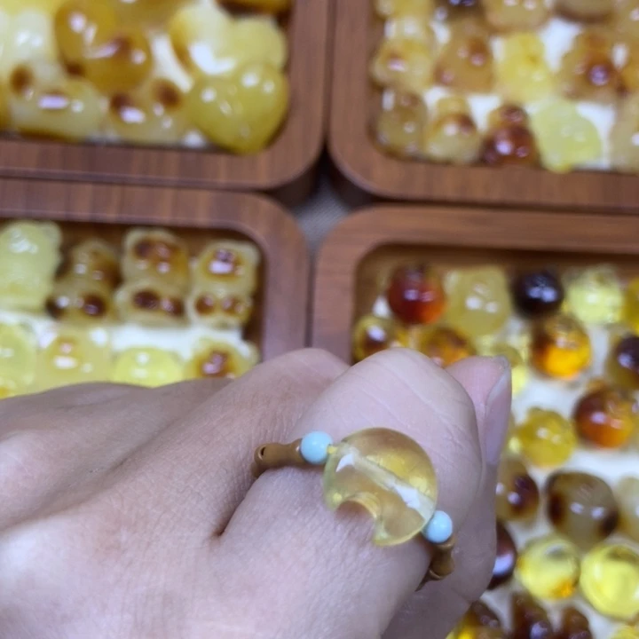 吊坠橄榄核月亮戒指50