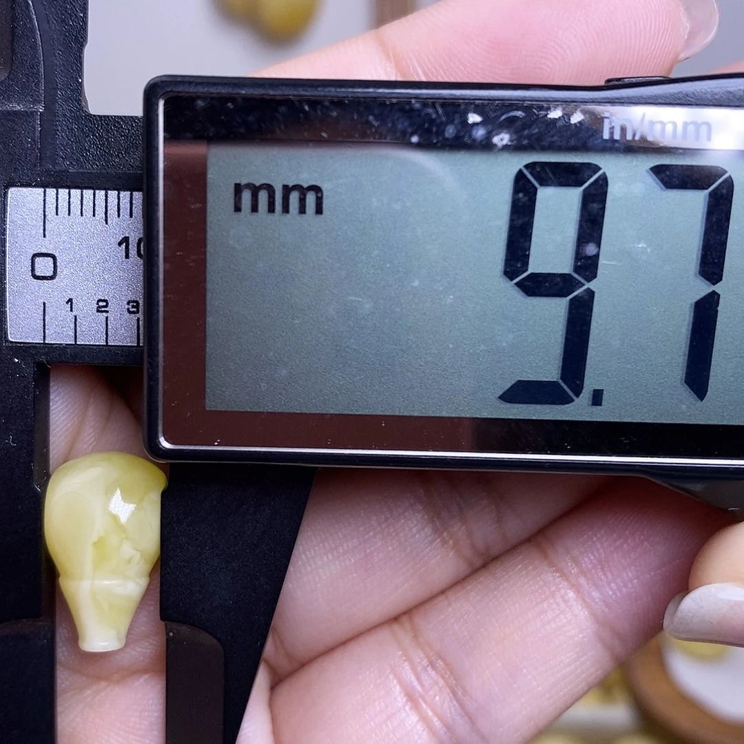 裸石琥珀未镶嵌蜜蜡三通