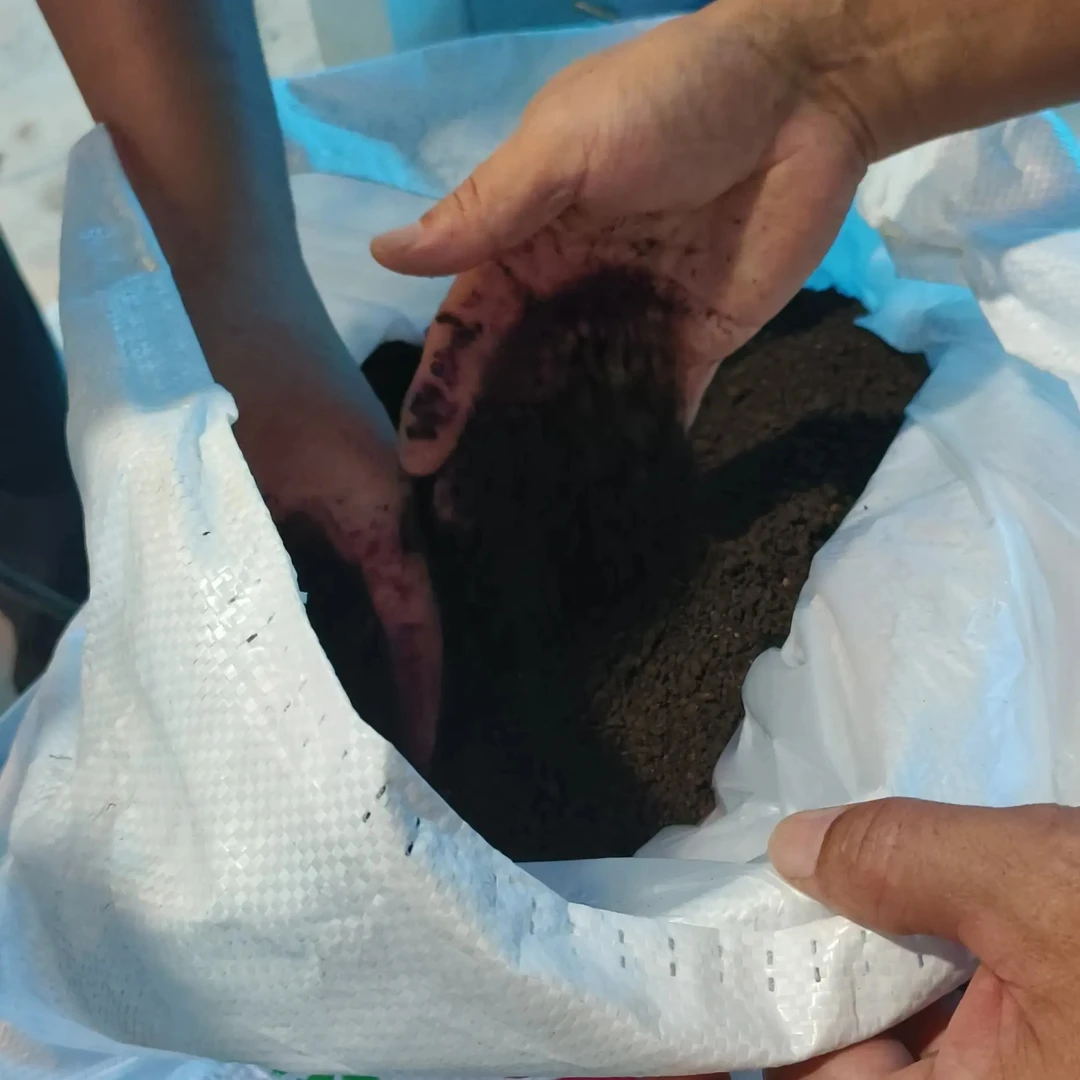 通用型纯鸡粪发酵有机肥颗粒花卉蔬菜专用营养土