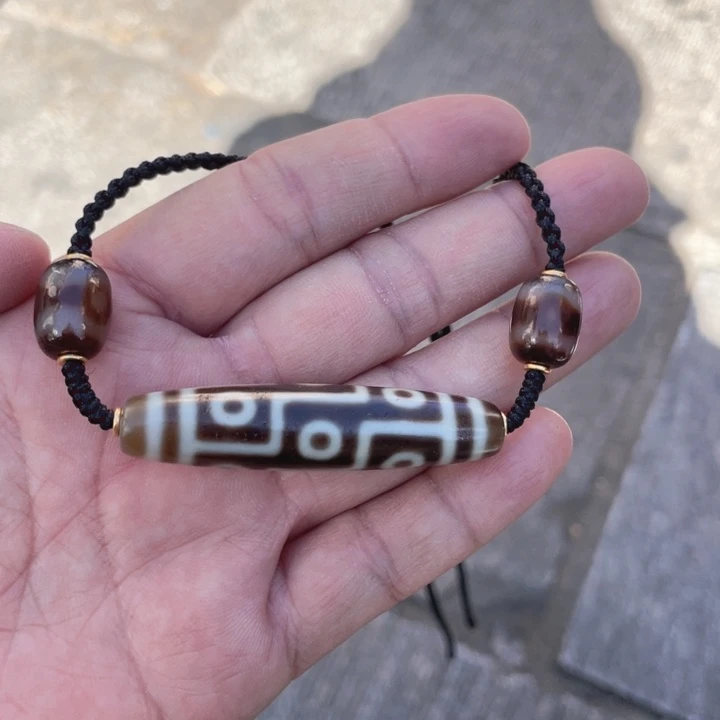 浅***笑玛瑙/玉髓（覆膜）未镶嵌颈饰