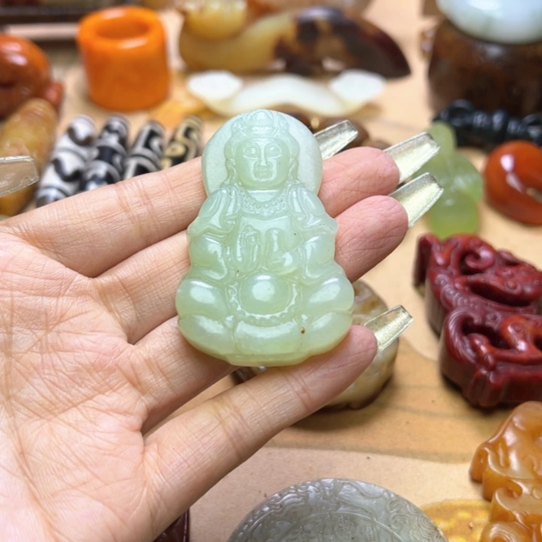 【闪购商品】蛇纹石玉颈饰未镶嵌