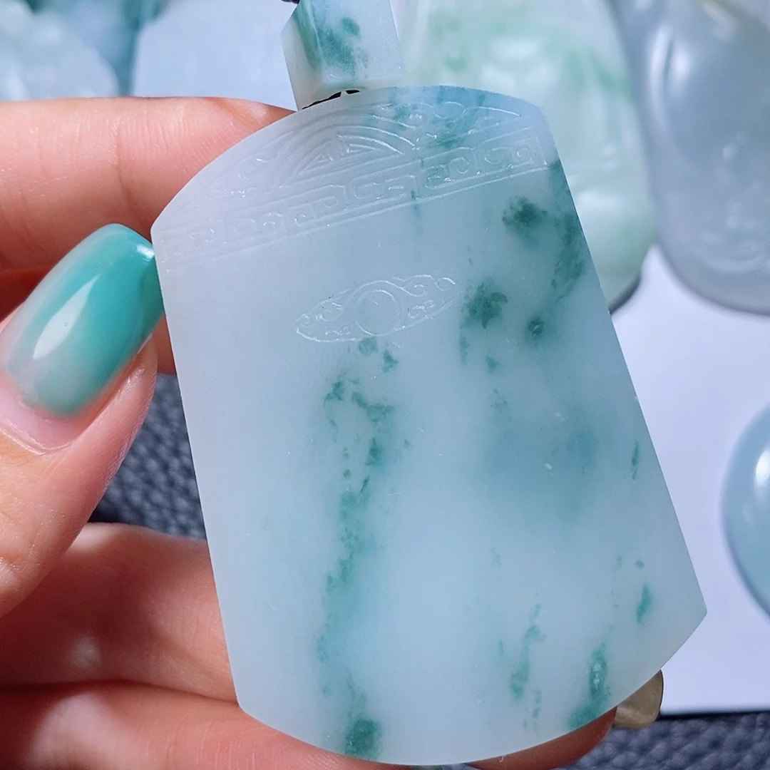 定制翡翠未镶嵌毛货付款后确认抛光